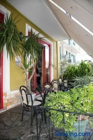 Petania Hotel & Apartments - Image 2