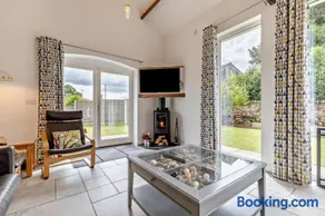 4 Bed in Slindon oc-t29883 - Image 3