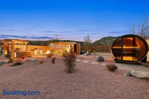 The Airstream 1 at The Fields in East Zion - Image 1