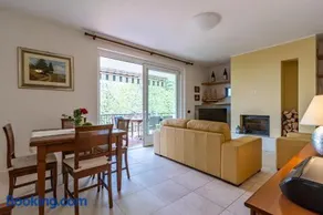 Come a Casa Nebbiuno, Appartamento in Villa, WiFi, By Guestaly - Image 4