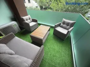 Corvin deLuxe Apartment with 2 bedrooms - Image 2
