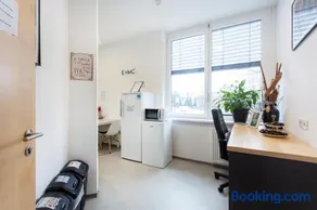MS Sparrow Hostel - Image 1