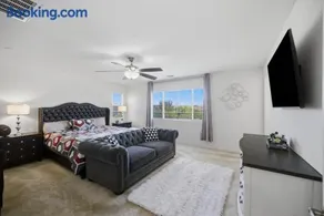 Heritage Lake Luxury Home Home - Image 5