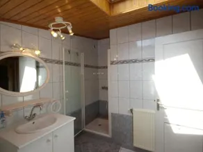 Maison rustique avec jardin à Aveizieux, animaux admis - Image 3