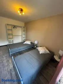 Shelby house - Image 1