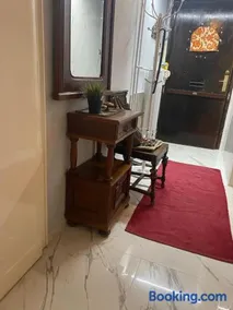 Lonyay Street Apartment - Image 4