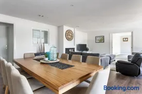 Luxury Capel Sound - Image 2
