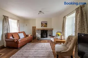 Charming Chepstow Home - Image 3
