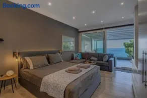 Kalafatis beach home - Image 4