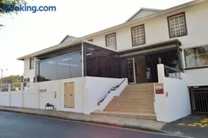 Palace Lodge Morningside - Image 3