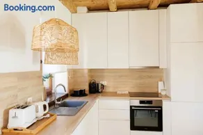 Villa del Lago with heated pool - Image 2