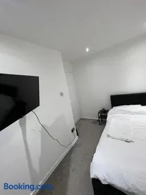 Tilbury Docks Rooms for Short letting - Image 4