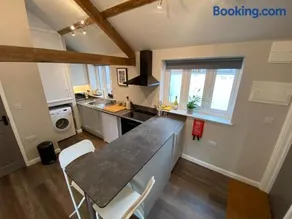 Apartment @ Bastion Mews - Image 4