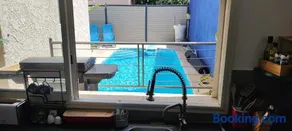Appart Piscine Privée 80M2 7mn vélodrome et Métro - Image 2