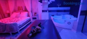 Love room avec spa privatif - Image 1