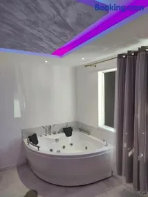 Luna Room - Image 4
