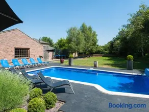 The Old Mill, 7 storey,, dog friendly outdoor pool & bbq - Image 3
