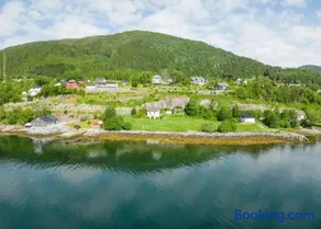 Nordfjord Charm - Image 3