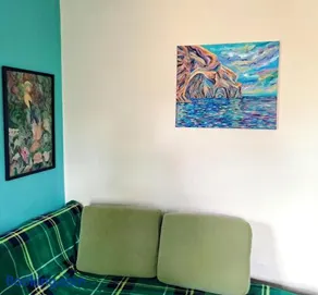 Painter's house by the beach - Image 3