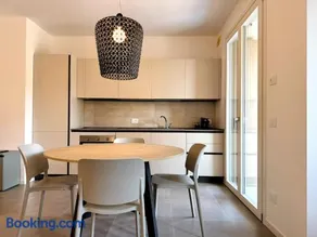 3 Are Apartment - Image 2