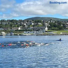 Leaba On The Lake - Image 2