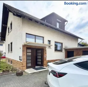 YOLKI HAUS moderne Apartments, nahe Wölfersheimer See - Image 1