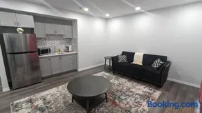 Comfy one bedroom Airdrie - Image 4