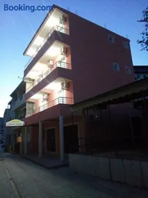 Apartmani Lekovic Sutomore - Image 5