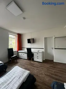 Central Hotel - Image 3