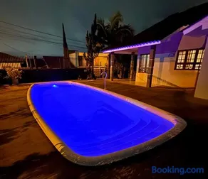 Casa com Piscina Gigante, Lareira e Churrasqueira - Image 5
