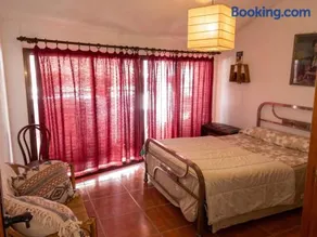 Spacious comfortable house in Quesada with balcony - Image 2