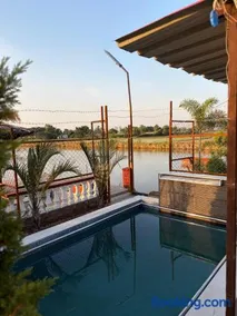 BASK Country Retreat - FARMSTAY - Image 1