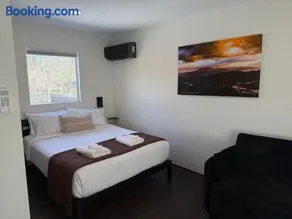 The Graham Motel - Robbinsville NC - Image 2
