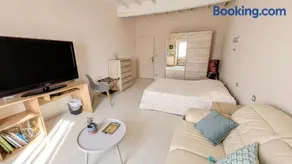 Grande chambre avec piscine - Image 2