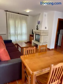 Apartamentos Puente La Molina - Image 5