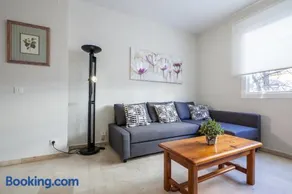 Apartamento cerca del Alcázar con garaje privado - Image 1