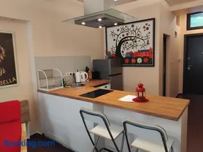 Embassy Apartment - Image 2