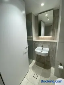 High-end apartment cbd - Image 1