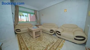 Guéliz Gem Chic Marrakech Apartment Steps from Everything - Image 2