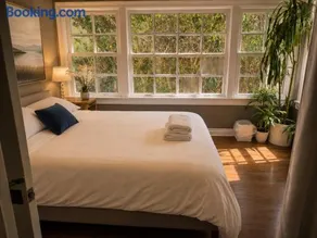 Palm Villa with heated pool and spa - Image 3