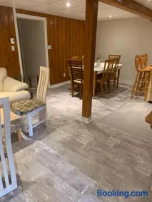 Chalet Route 125 Rawdon 2 Bedroom Apt - Image 3
