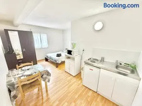 Studio Confort - Parking - 10 min Airbus - Image 1