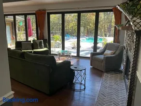Quiet Forest Vacation home on a Private Road with Spacious Patios, Fire pit, Pet friendly and a Private pool - Image 5