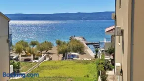 Sandy Beach Apartments - Image 5