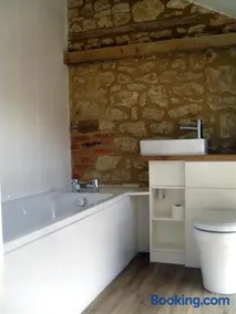 Toad Hall at Tove Valley Cottages - Image 5