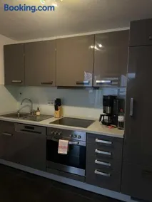 Helle, moderne Wohnung in der Innenstadt - Image 3