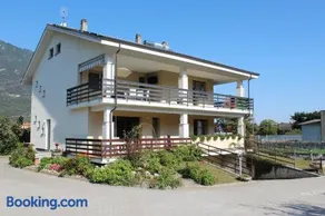 Fior di Loto Apartment - Image 1