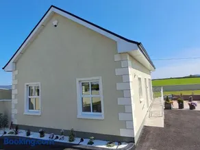 Warm Spacious Three Bed Chalet - Image 1
