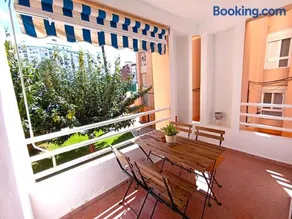 Premium Beach Flat - Image 1