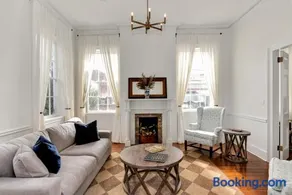 Wilkins Townhouse - 3 Bed, 3 Bath, Walk to Downtown - Image 5